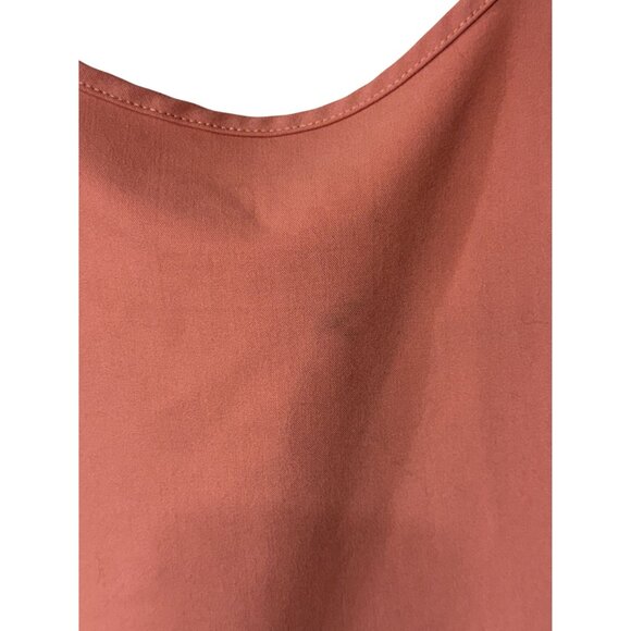 Figs Technical Collection pink Scrub Top M V-Neck Lightweight Catarina - Picture 6 of 6